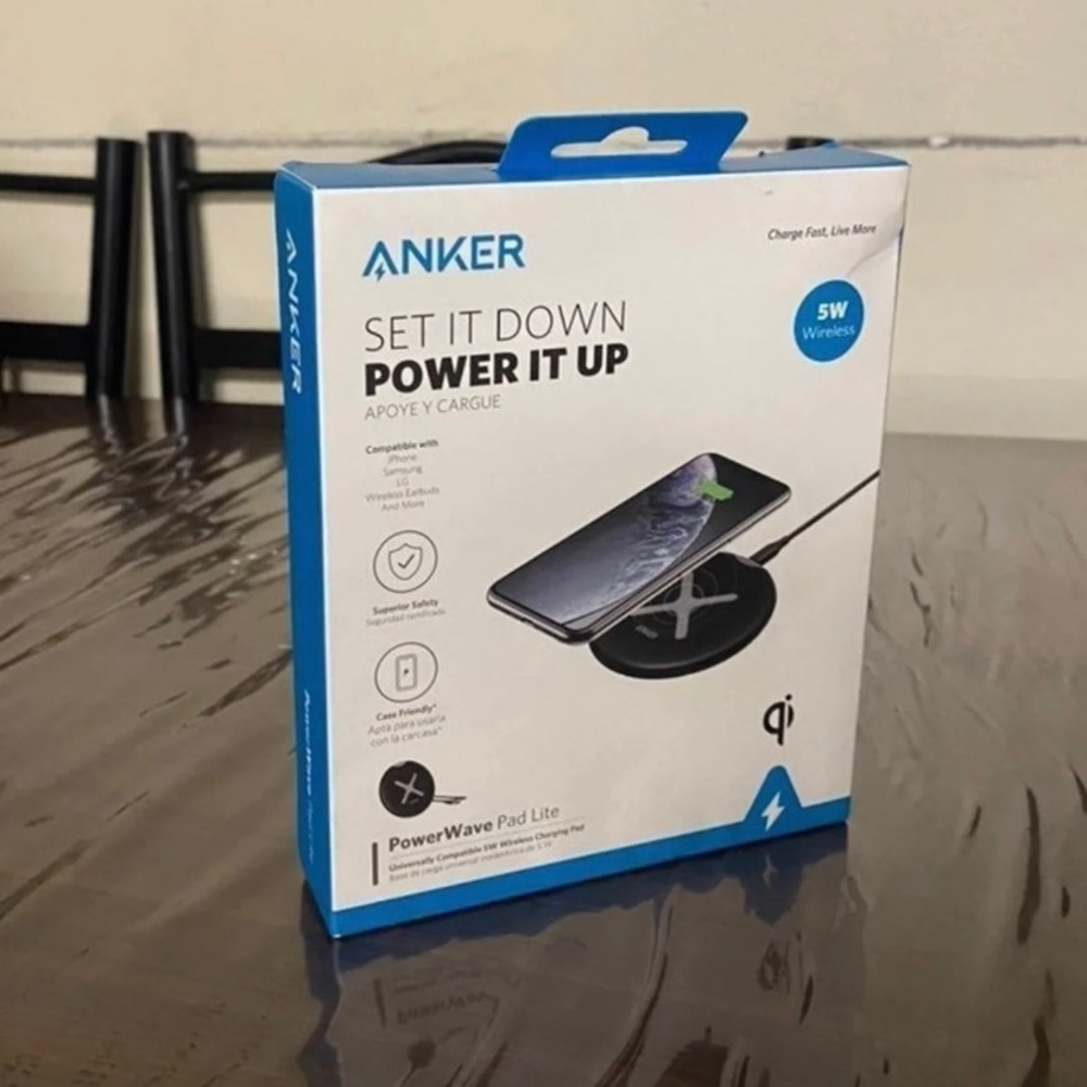 Anker PowerWave Charging pad,New , iPhone charger